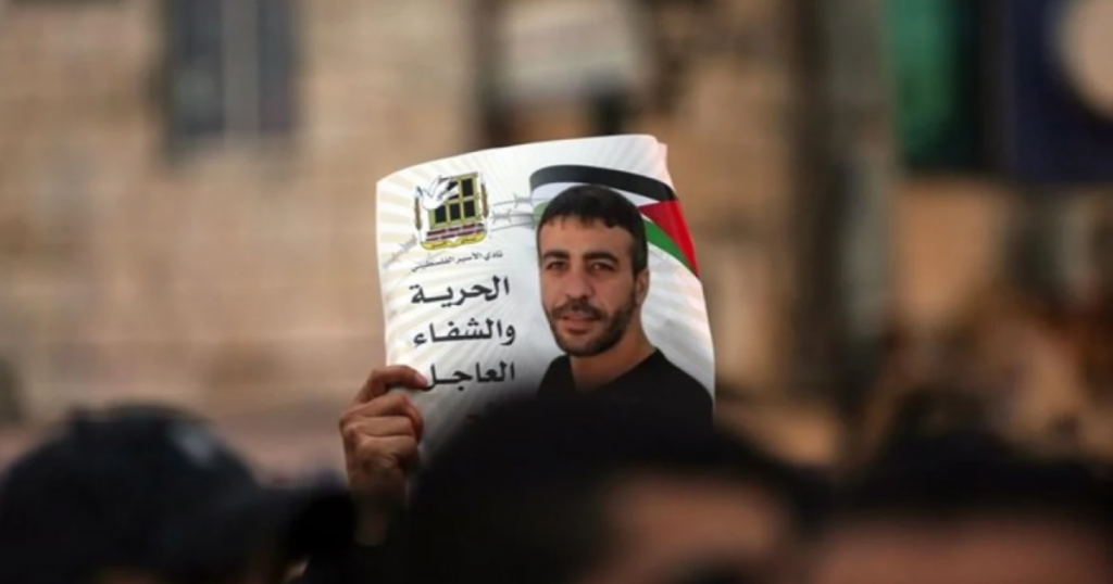 والدة الشهيد ناصر أبو حميد: "لن نصمت على احتجاز جثامين أبنائنا الشهداء"