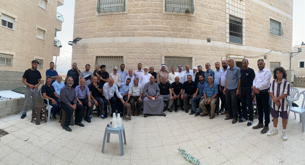 وفد من أراضي48 يتوجه إلى ديوان عائلة مقدسية لعقد صلح على خلفية شجار وقع في ميناء عكا