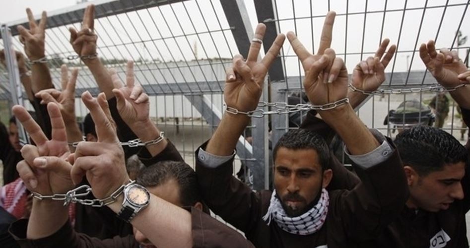نادي الأسير يستنكر المصادقة على قانون سحب المواطنة من أسرى فلسطينيين