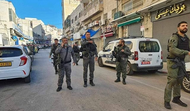 إصابة شرطيين إسرائيليين بعملية طعن في القدس المحتلة