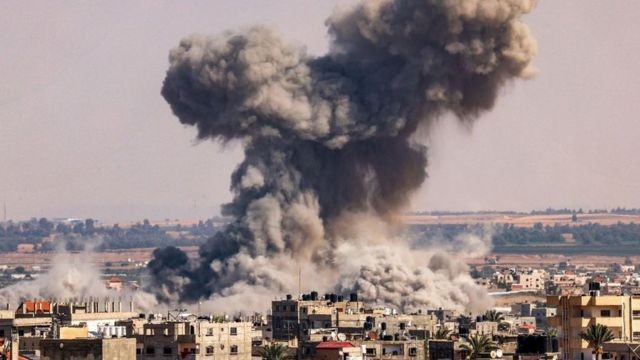 9770 شهيدًا جراء العدوان الإسرائيلي على غزة..وارتقاء شاب في الضفة