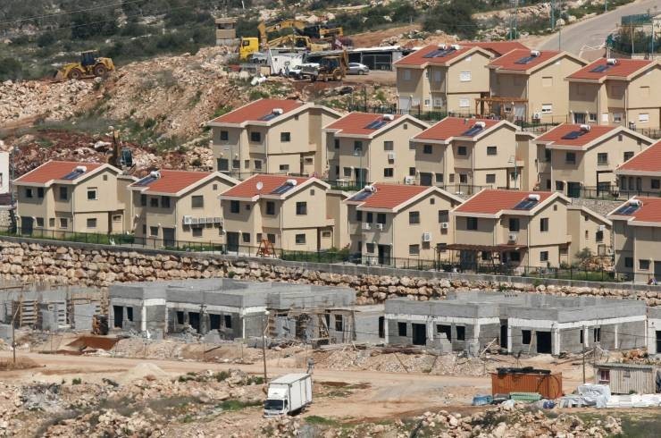 الحكومة الإسرائيلية تبلغ إدارة بايدن أنها تعتزم الإعلان عن بناء آلاف الوحدات السكنية في مستوطنات الضفة
