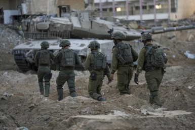 فيديو لضابط إسرائيلي يُبلغ فيه وحدته بالاستعداد لدخول رفح