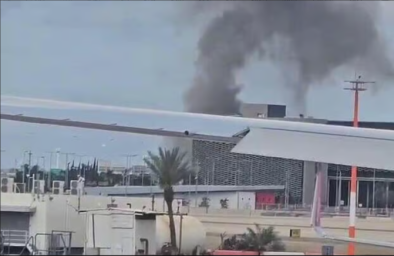 هبوط أول رحلة "عودة" إلى "إسرائيل" لإعادة الإسرائيليين العالقين في الخارج