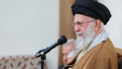 تهديد اغتيال شخصيّة بمكانة خامنئي ليس مجرّد تهديد سياسي