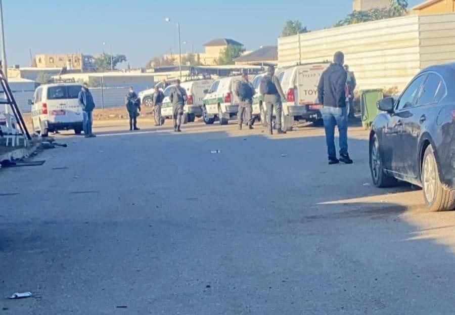 بالفيديو.. القوات الإسرائيلية تنكل بأهالي ترابين الصانع بالنقب