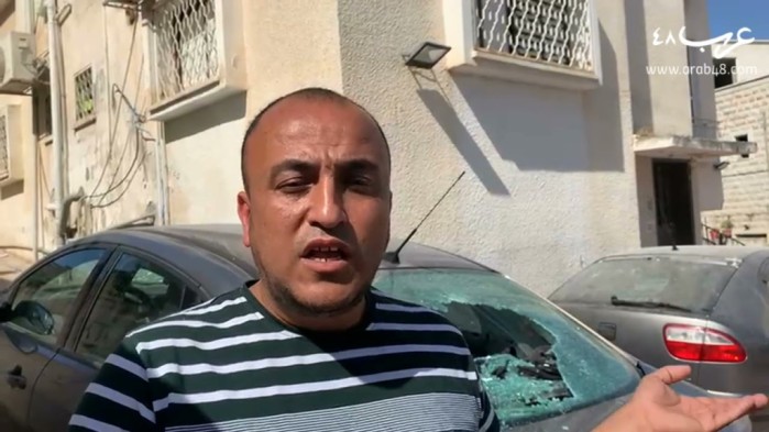 الشرطة الإسرائيلية تعتدي على صحافي خلال تغطية وقفة في جسر الزرقاء