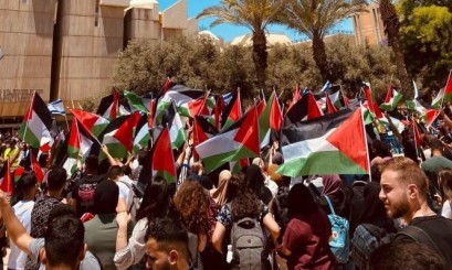 المشتركة: إسرائيل تمرر قوانين تستهدف العلم الفلسطيني والميزان الديموغرافي لفلسطينيي48