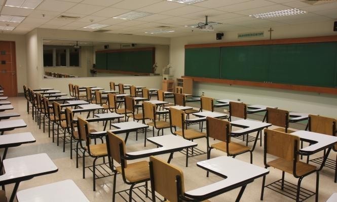 المالية الإسرائيلية تقدم عرضًا لحل أزمة التعليم والنقابة: "هذا سيعيق افتتاح العام الدراسي في وقته المحدد"