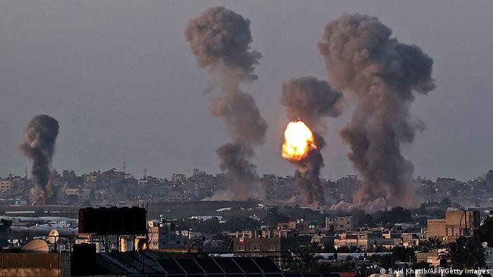 "كان" العبرية: خلال العدوان على غزة والضفة..الجيش الإسرائيلي شن غارة على دولة أخرى