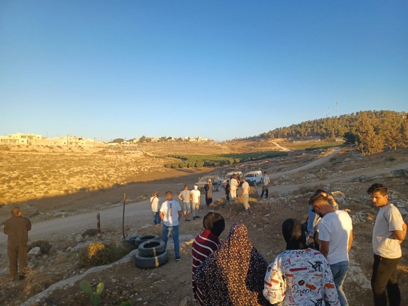 إصابة مستوطن جرّاء ضربه برأسه خلال تصدي فلسطينيين لهجوم مستوطنين جنوب الخليل