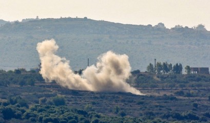 إصابة 4 إسرائيليين بجروح إثر استهداف مركبة بصاروخ في "كريات شمونة"