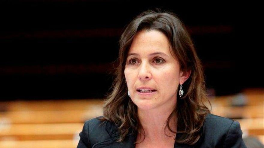 "إسرائيل" ترحل نائبة في البرلمان الأوروبي بعد أن وصلت في زيارة إلى فلسطين