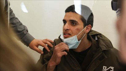 بعد عام ونصف في العزل.. المحكمة الإسرائيلية تمدد عزل الأسير أحمد مناصرة لـ 6 أشهر إضافية