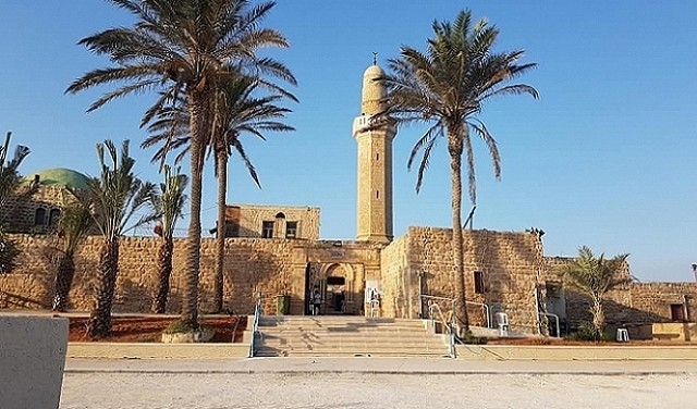 تقديم لائحة اتهام ضد إسرائيليين أحرقا مسجد سيدنا علي في قرية الحرم المهجرة
