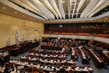 الكنيست الإسرائيلي يصادق بالقراءة النهائية على قانون منع "الطعام المختمر" في المشافي