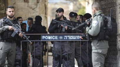 الكنيست يمنح الشرطة الإسرائيلية صلاحيات اقتحام منازل الفلسطينيين بأراضي48 دون أمر محكمة