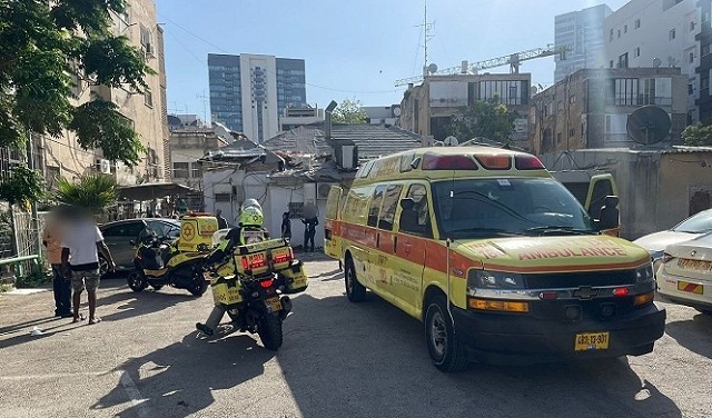 إصابة رجل وامرأة بجروح خطيرة وطفيفة بجريمة إطلاق نار في "تل أبيب"