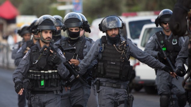 شرطة "إسرائيل" تعتقل عامل نظافة مقدسي بعد أن ادعى طفل إسرائيلي أنه ينوي تنفيذ عملية