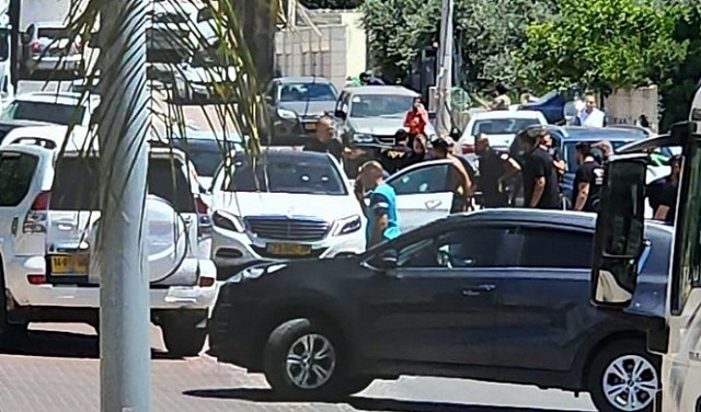 إضراب عام في نحف تنديدًا بمقتل فلسطينيين بجريمة إطلاق نار