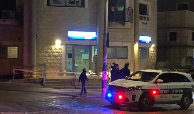 شرطة "إسرائيل" تعتقل قاصرًا بادعاء إلقاء حجارة على سيارة لعناصرها