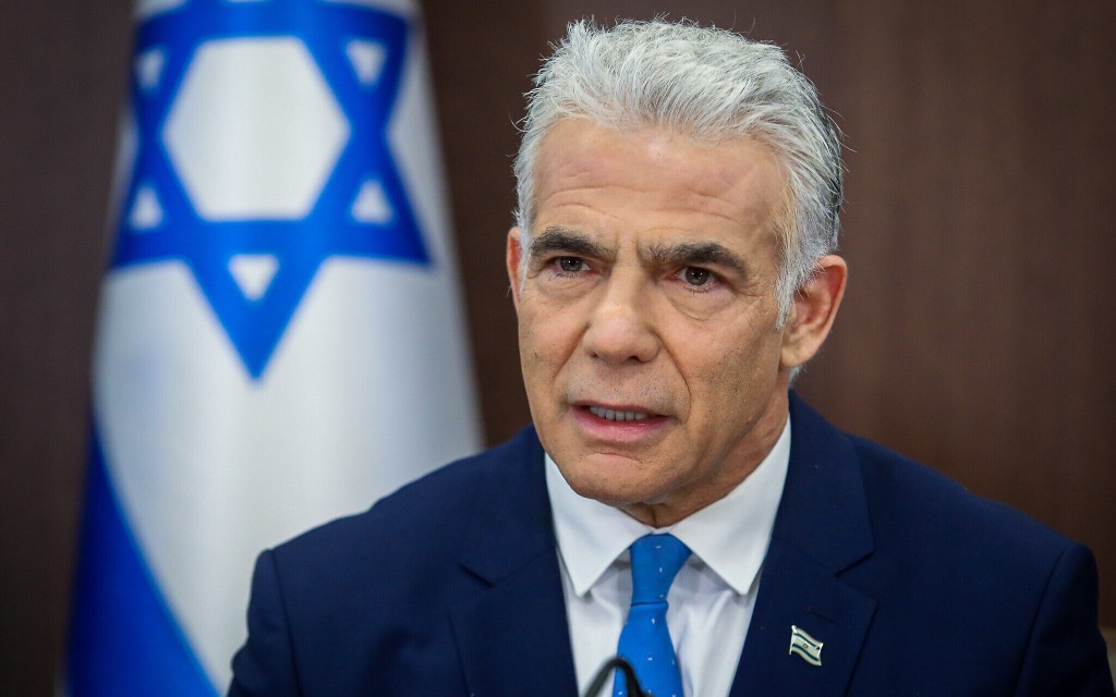 "لبيد": "هذا هو شرطنا للعودة إلى المفاوضات مع الائتلاف بشأن التعديلات القضائية"