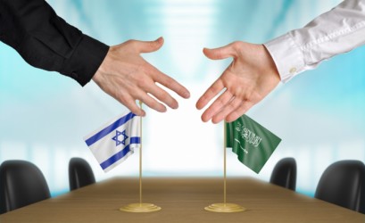 إسرائيل لا تثق بالنظام السعودي، ولكنها تريد التطبيع معه
