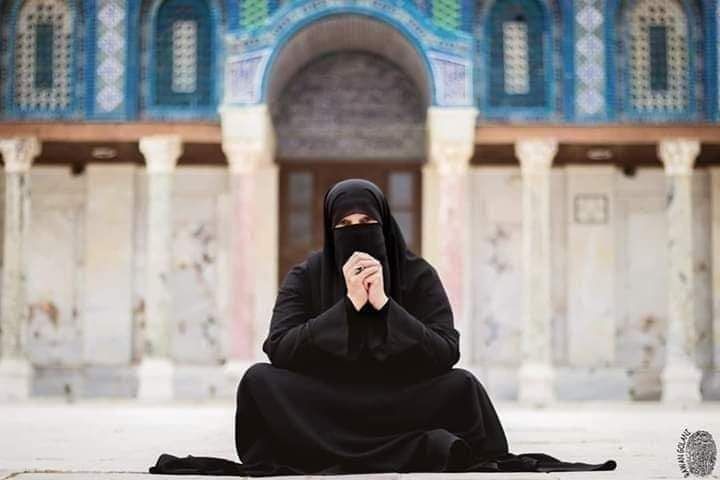 استدعاء المرابطة منتهى إمارة للتحقيق..وتوقعات بإبعادها عن المسجد الأقصى