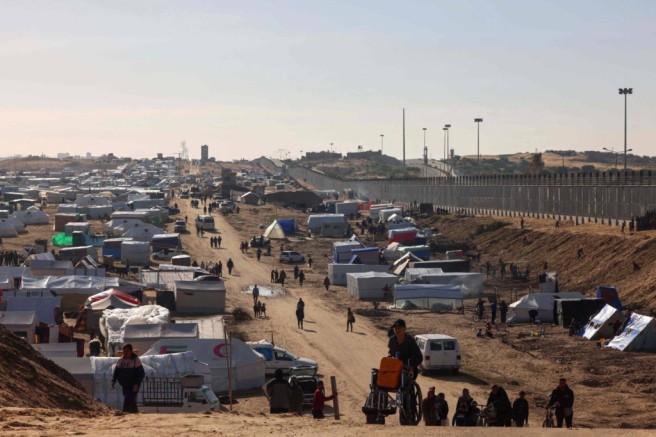 سياسي بريطاني: الهجوم على رفح قد يتحول من نصر كامل إلى خطأ قاتل