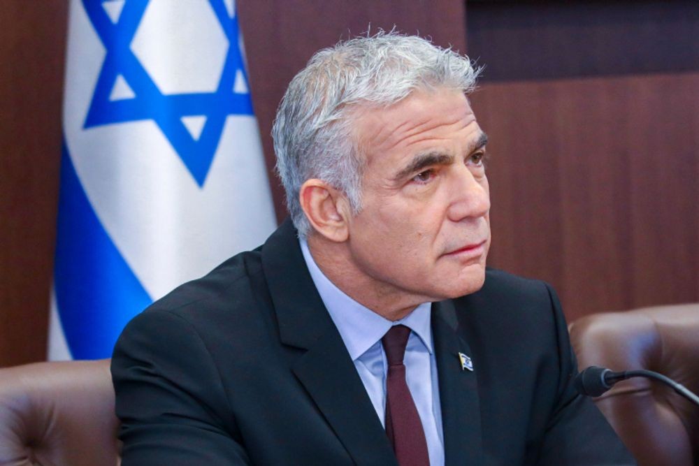لبيد يعلن عن إمكانية تشكيل "شبكة أمان" لنتنياهو في حال نفذ بن غفير تهديداته..فما القصة؟