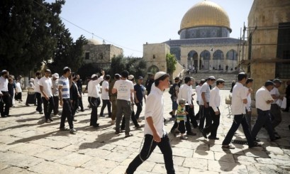 مئات المستوطنين يقتحمون المسجد الأقصى المبارك في ثاني أيام "الفصح العبري"