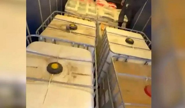 اتهام مواطن إسرائيلي وآخر فلسطيني بنقل "أسمدة ثنائية الاستخدام خلال الحرب للضفة"