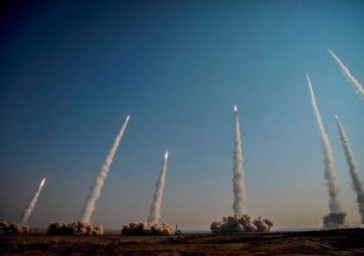 الحرس الثوري الإيراني يصدر بيانه الأول بعد القصف الأمريكي للمنشآت النووية